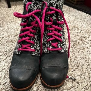 Sorel Ankle Wedge, Women's 9, Black and Pink